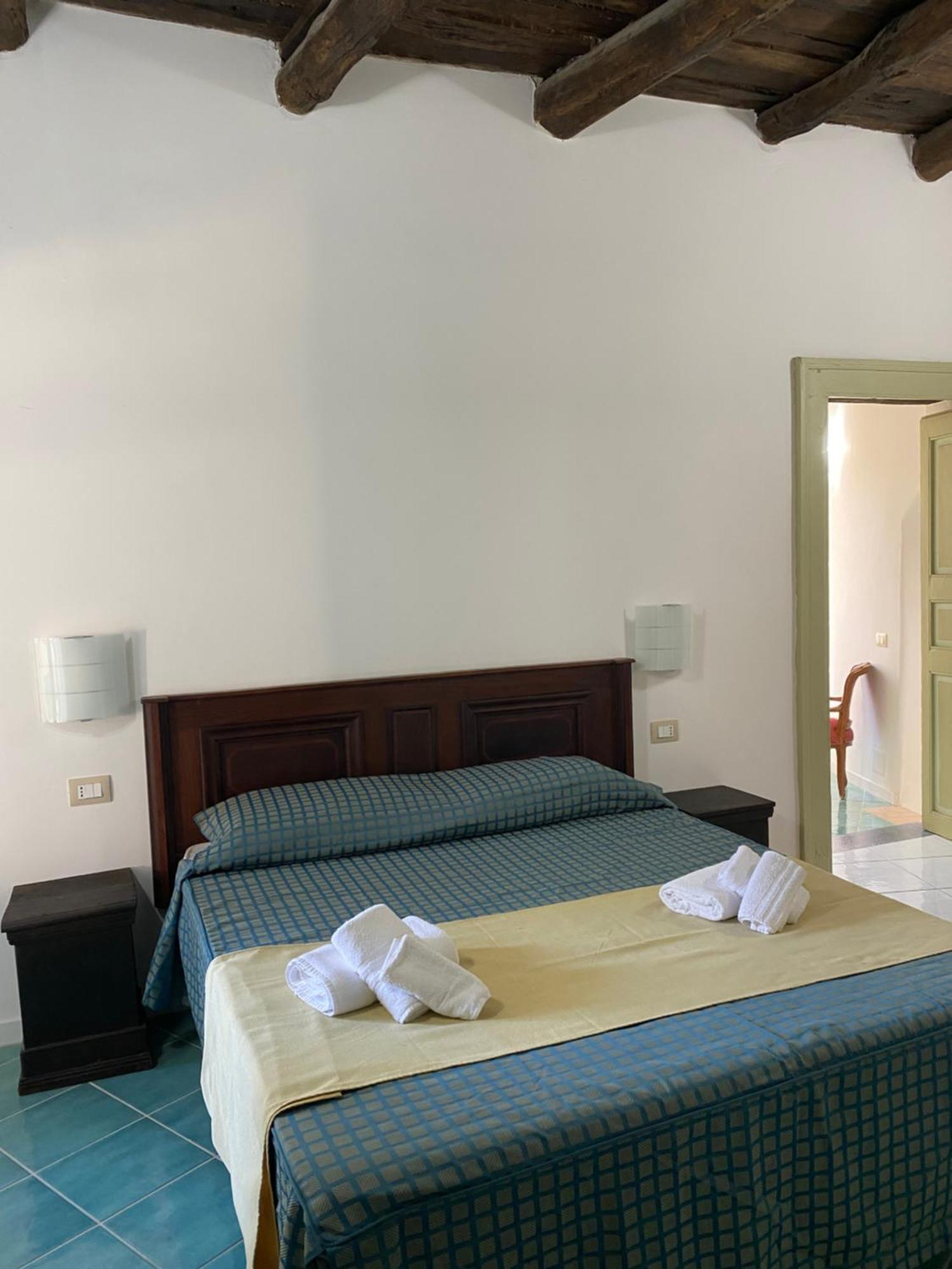 La Locanda Del Curato Rooms Lentiscosa Exterior photo